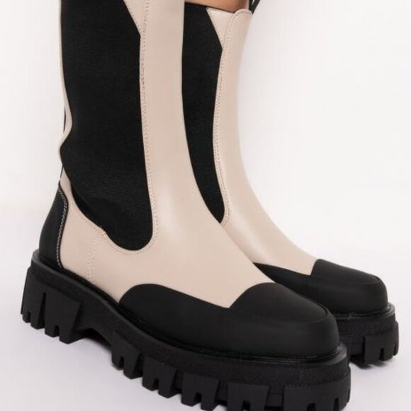 AZALEA WANG READY FOR COMBAT FLATFORM BOOTIE IN BONE  ( BRAND NEW !!!!!! ) - Picture 1 of 7
